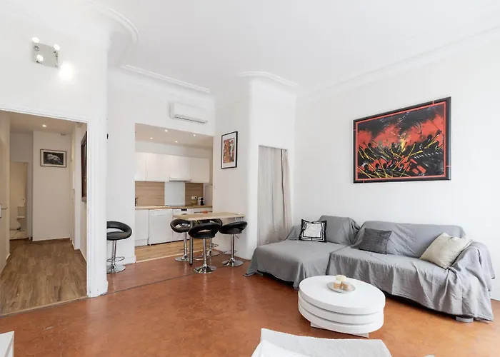 Barbara By Terry's Homes Cannes